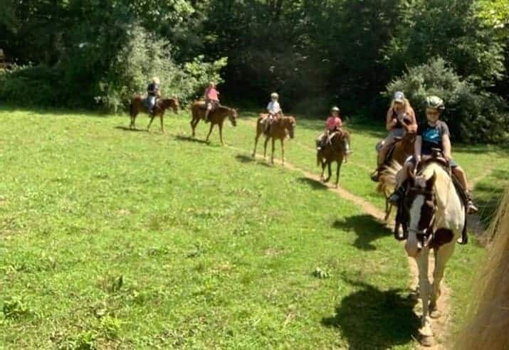 Grandpa-Jeff's-Trail-Rides-Morgan-County